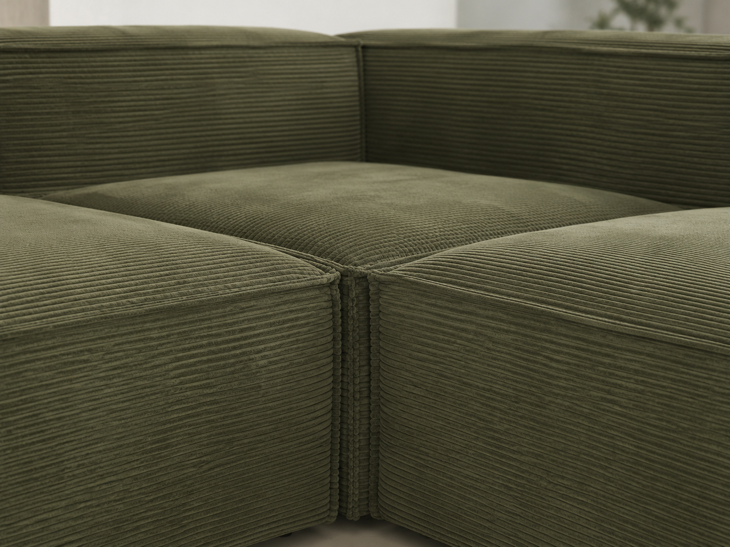 Aero deep-seat modular sofa video showing tool-free modular arrangement and easy setup